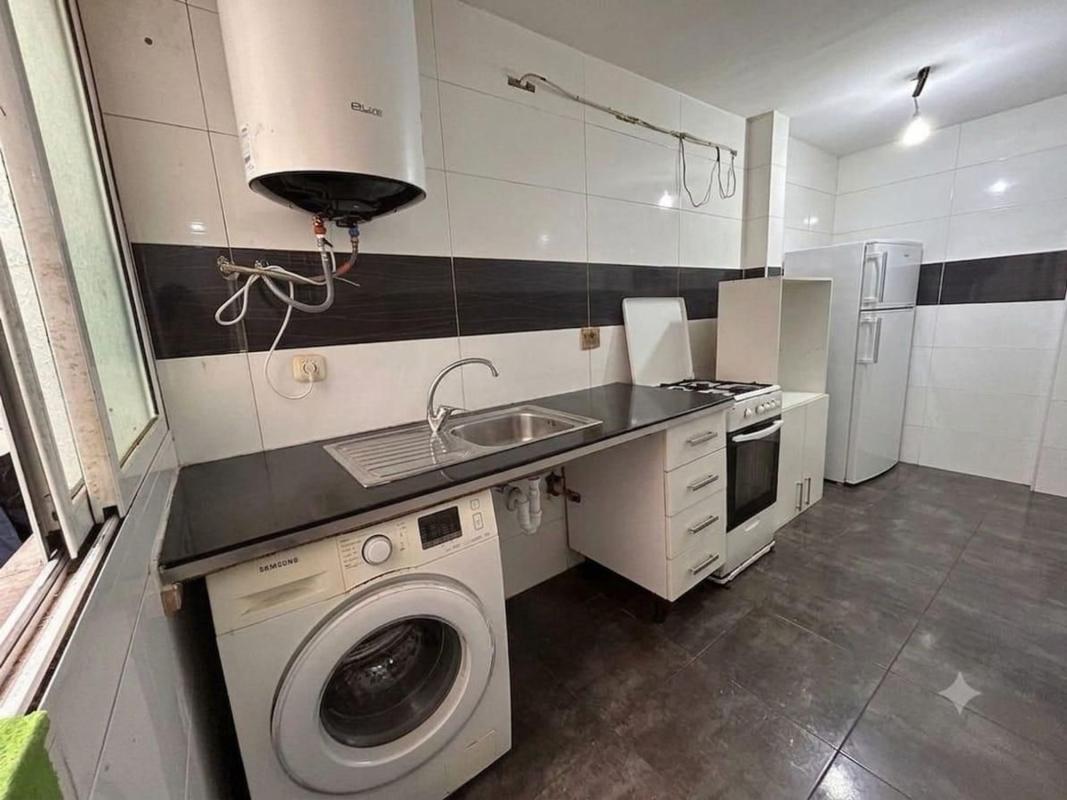 Venta de piso en Piso en Calle Jaime Segarra, Carolinas Bajas, Alicante / Alacant, Alicante / Alacant
 photo 3