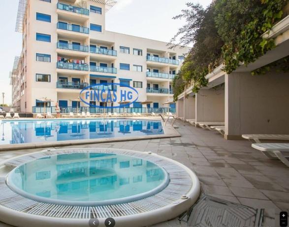 Venta de piso en Piso en El Palmeral-Urbanova-Tabarca, Alicante / Alacant, Alicante / Alacant
 photo 1