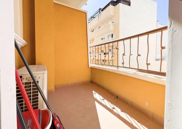 Venta de piso en Piso en Calle San Luis, 21, Parque de las Naciones, Torrevieja, Torrevieja
 photo 2