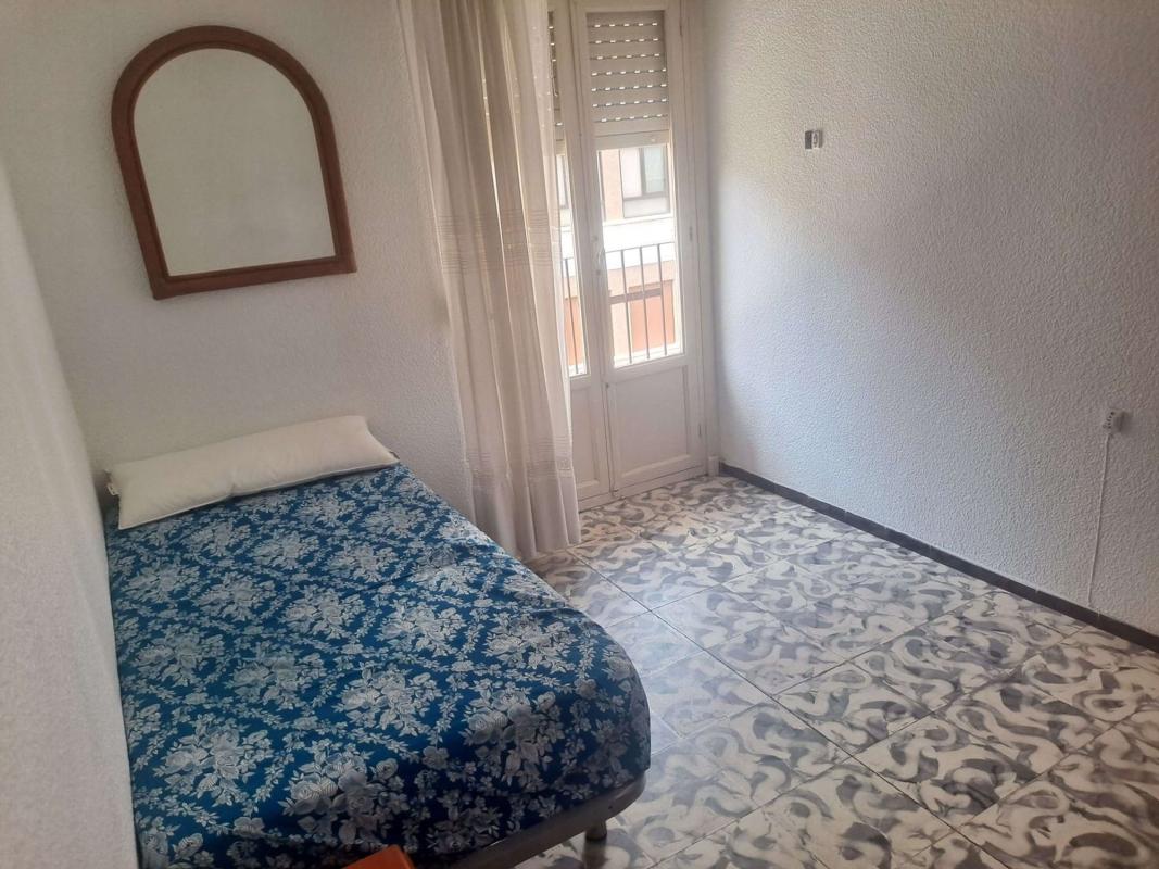 Venta de piso en Piso en Calle Ruperto Chapí, 82, Pont Nou-Corazón de Jesús, Elche / Elx, Elche / Elx
photo 4