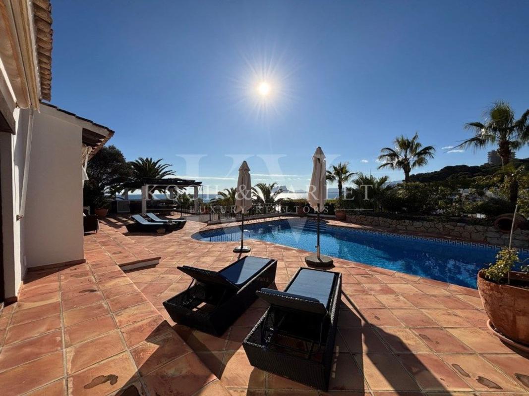 Properties for sale and rent in Spain photo 2