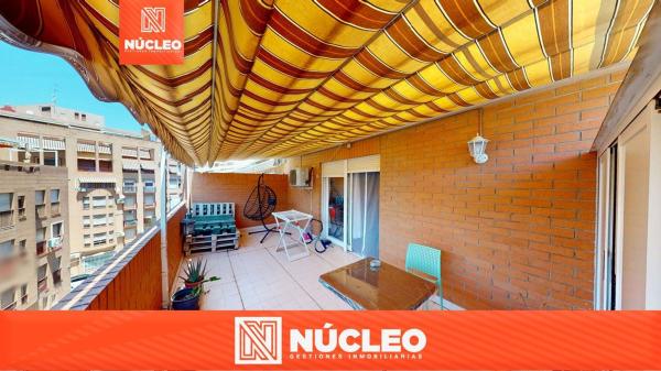 Ático en venta en  Ático en Calle Pintor Otilio Serrano, Altozano, Alicante / Alacant, Alicante / Alacant photo 1