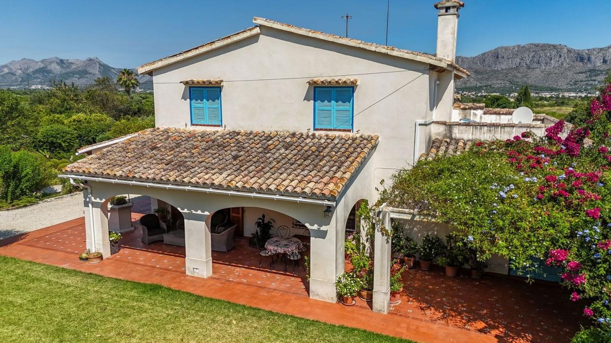 Propiedades en venta y alquiler en España photo 4