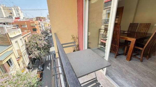 Venta de piso en Piso en Mercado, Alicante / Alacant, Alicante / Alacant
 photo 1
