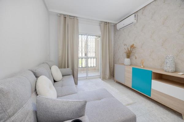 Продажа квартиры на Piso en Avenida Habaneras - Curva de Palangre, Torrevieja, Торревьеха
 photo 3