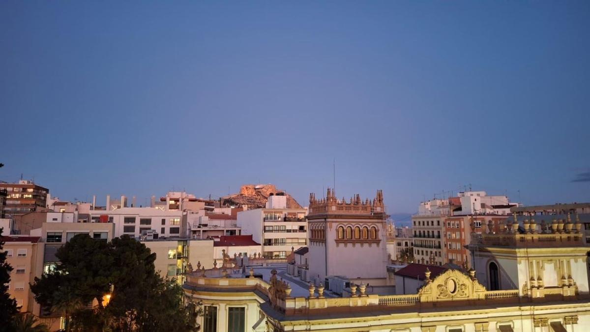 Venta de piso en Piso en Ensanche-Diputación, Alicante / Alacant, Alicante / Alacant
 photo 3