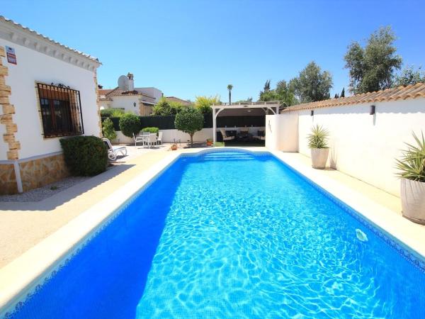 Casa o chalet independiente en Calle Benejúzar, Formentera del Segura thumbnail 1
