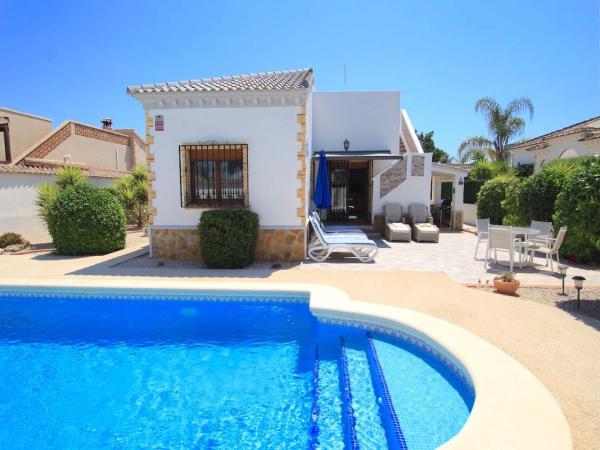 Casa o chalet independiente en Calle Benejúzar, Formentera del Segura thumbnail 2