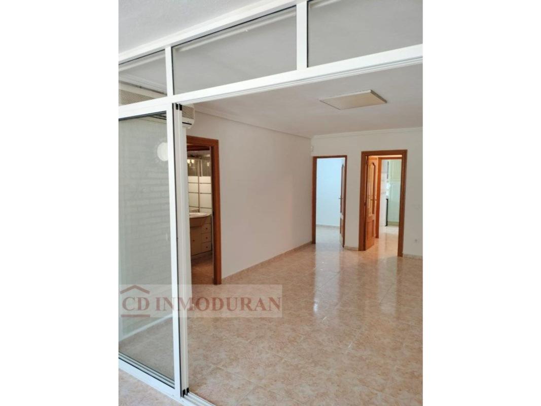 Продажа квартиры на Piso en Calle Pintor Antonio Amorós, Ciudad Elegida, Alicante / Alacant, Аликанте / Алакант
 photo 5