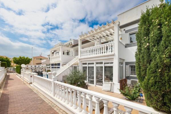 Sprzedaż mieszkania w Piso en Zeniamar, Orihuela, Orihuela
 photo 2