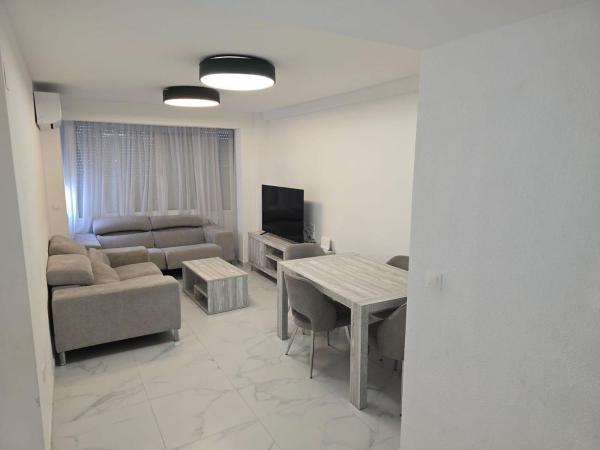 Venta de piso en Piso en Plà del Bon Repòs-La Goteta, Alicante / Alacant, Alicante / Alacant
photo 1