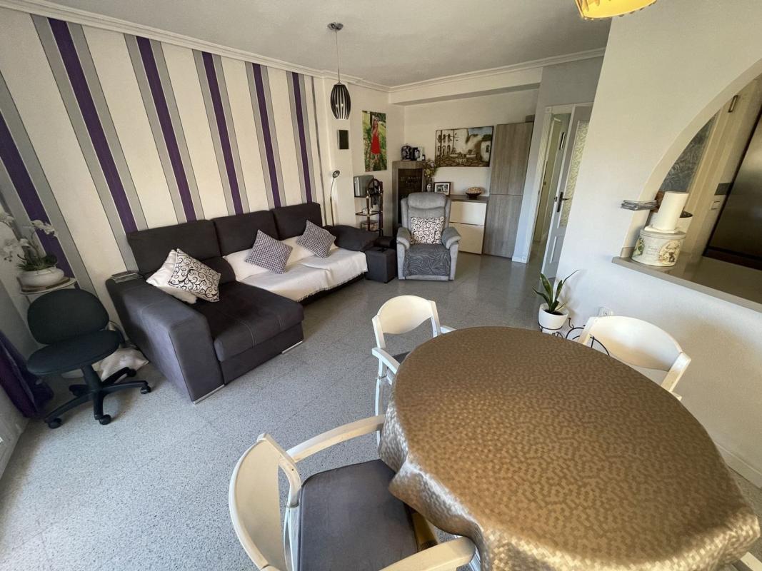 Venta de piso en Piso en Calle Maestro Alfosea, Centro, Santa Pola, Santa Pola
photo 3