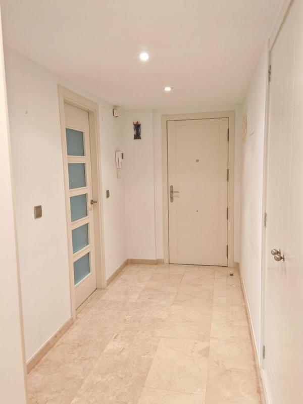 Venta de piso en Piso en Centro Tradicional, Alicante / Alacant, Alicante / Alacant
 photo 2