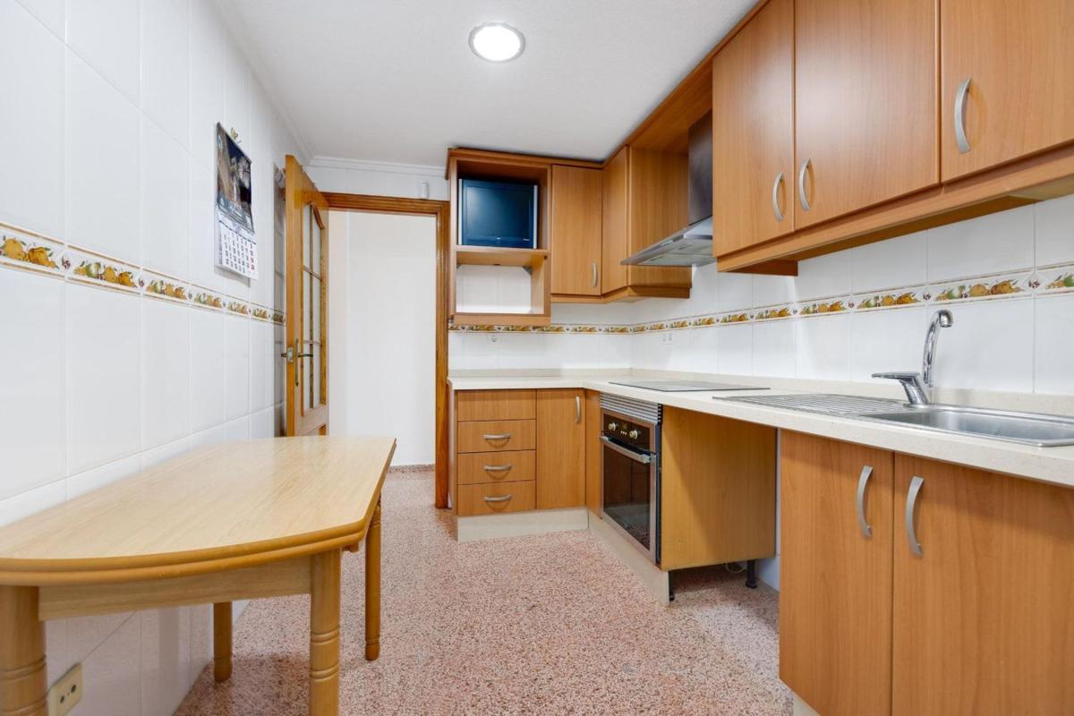 Sale of apartment in Piso en Calle Zoa s/n, Las Piscinas Naturales, Torrevieja, Torrevieja
 photo 2