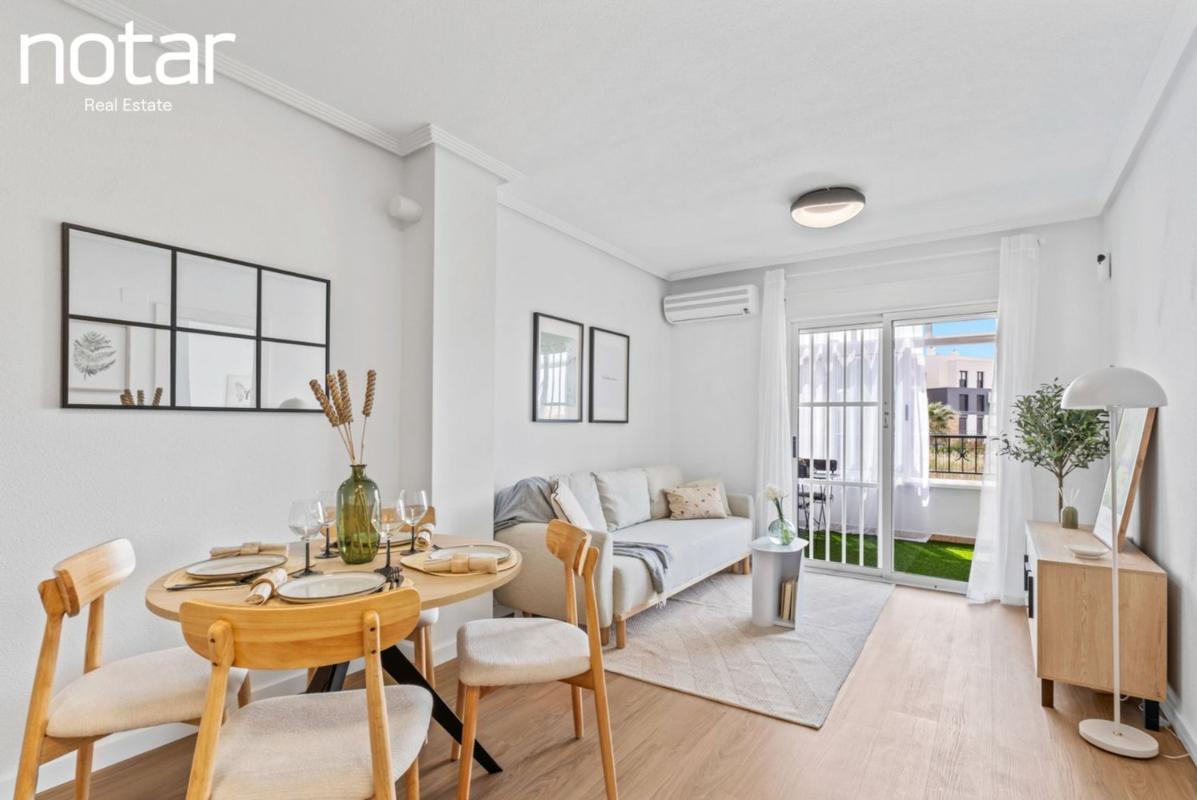 Продажа квартиры на Piso en Calle Navel, Horizonte - La Campana, Orihuela, Ориуэла
photo 1