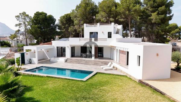 Casa o chalet independiente en Cala Blanca, Jávea/Xàbia photo 1