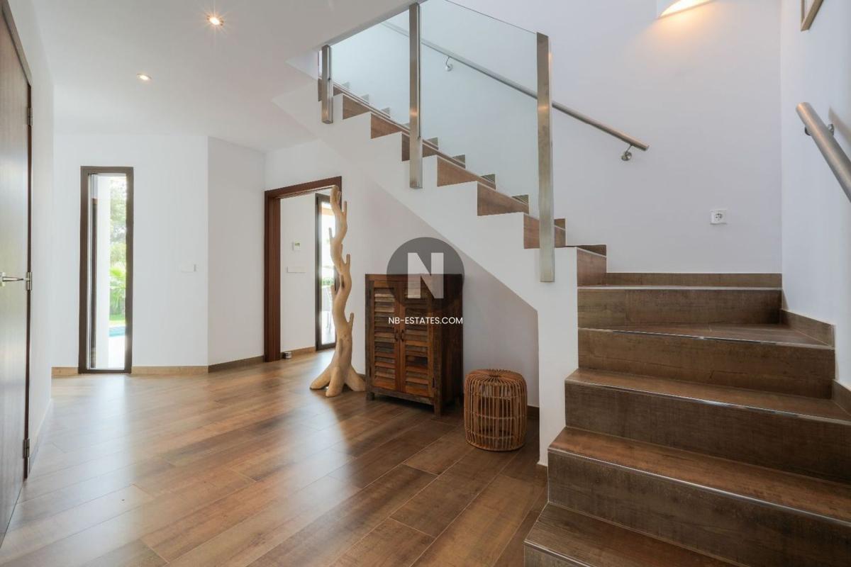 Properties for sale and rent in Spain photo 3