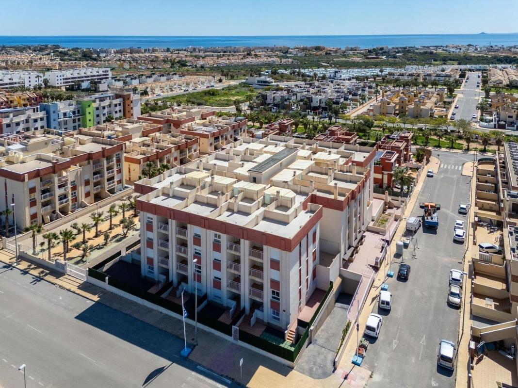 Продажа квартиры на Piso en Campoamor, Orihuela, Ориуэла
 photo 2