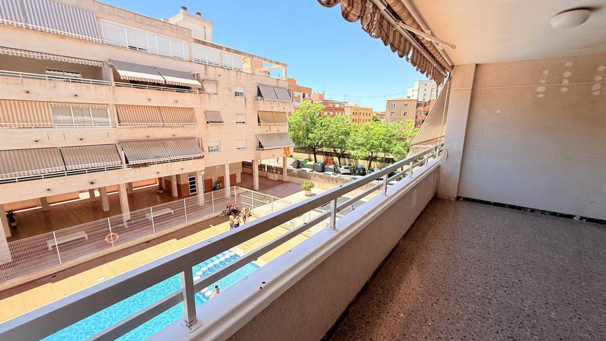 Продажа квартиры на Piso en Avenida Periodista Rodolfo de Salazar, Nou Alacant, Alicante / Alacant, Аликанте / Алакант
photo 3