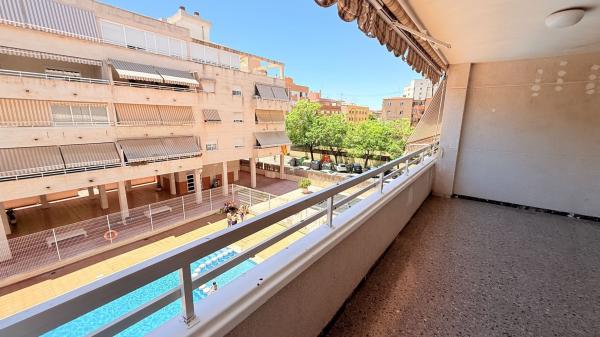 Продажа квартиры на Piso en Avenida Periodista Rodolfo de Salazar, Nou Alacant, Alicante / Alacant, Аликанте / Алакант
thumbnail 2