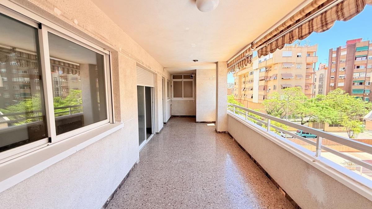 Продажа квартиры на Piso en Avenida Periodista Rodolfo de Salazar, Nou Alacant, Alicante / Alacant, Аликанте / Алакант
photo 5