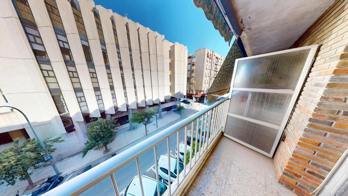 Venta de piso en Piso en Calle Capitán Dema, 5, Benalúa, Alicante / Alacant, Alicante / Alacant
photo 2