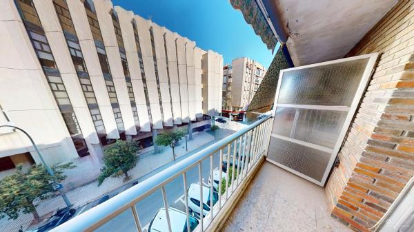 Продажа квартиры на Piso en Calle Capitán Dema, 5, Benalúa, Alicante / Alacant, Аликанте / Алакант
thumbnail 1