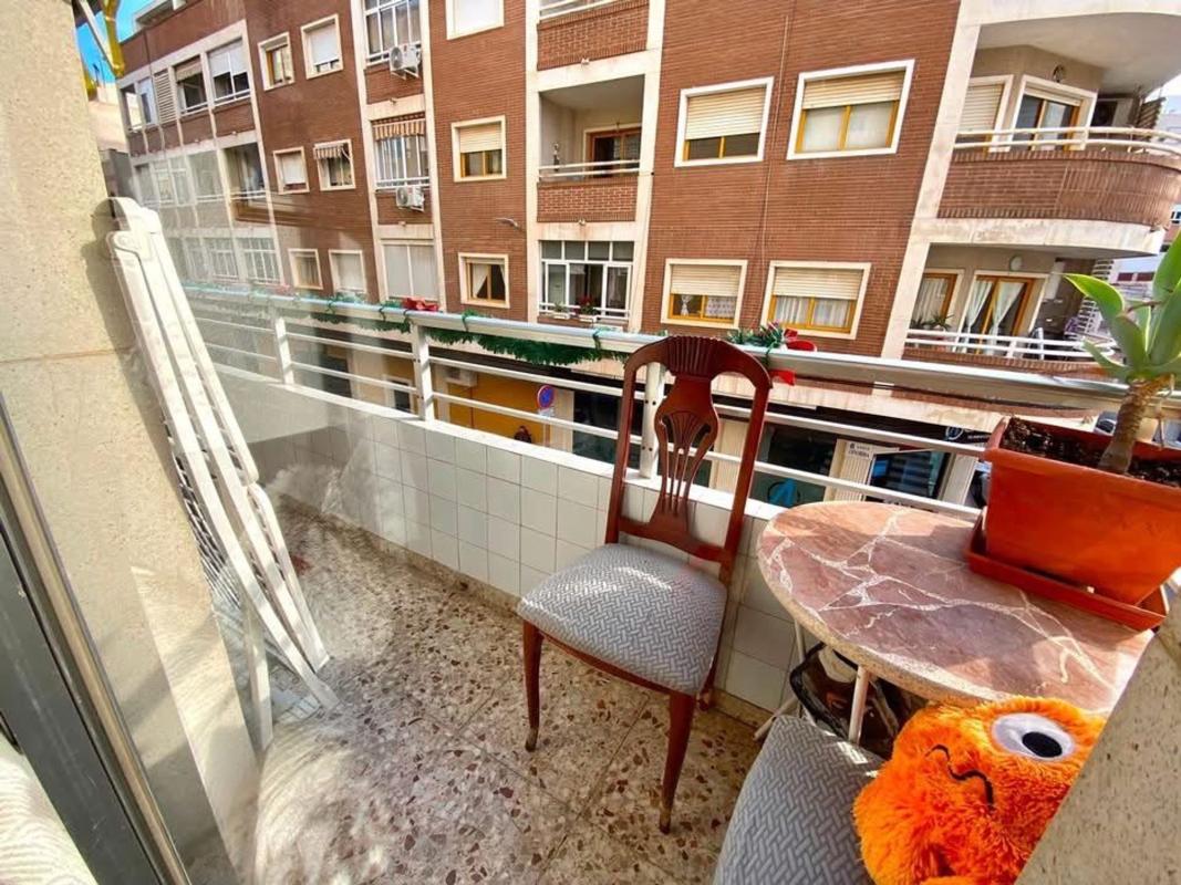 Venta de piso en Piso en Calle Concordia, Centro - Muelle Pesquero, Torrevieja, Torrevieja
photo 3