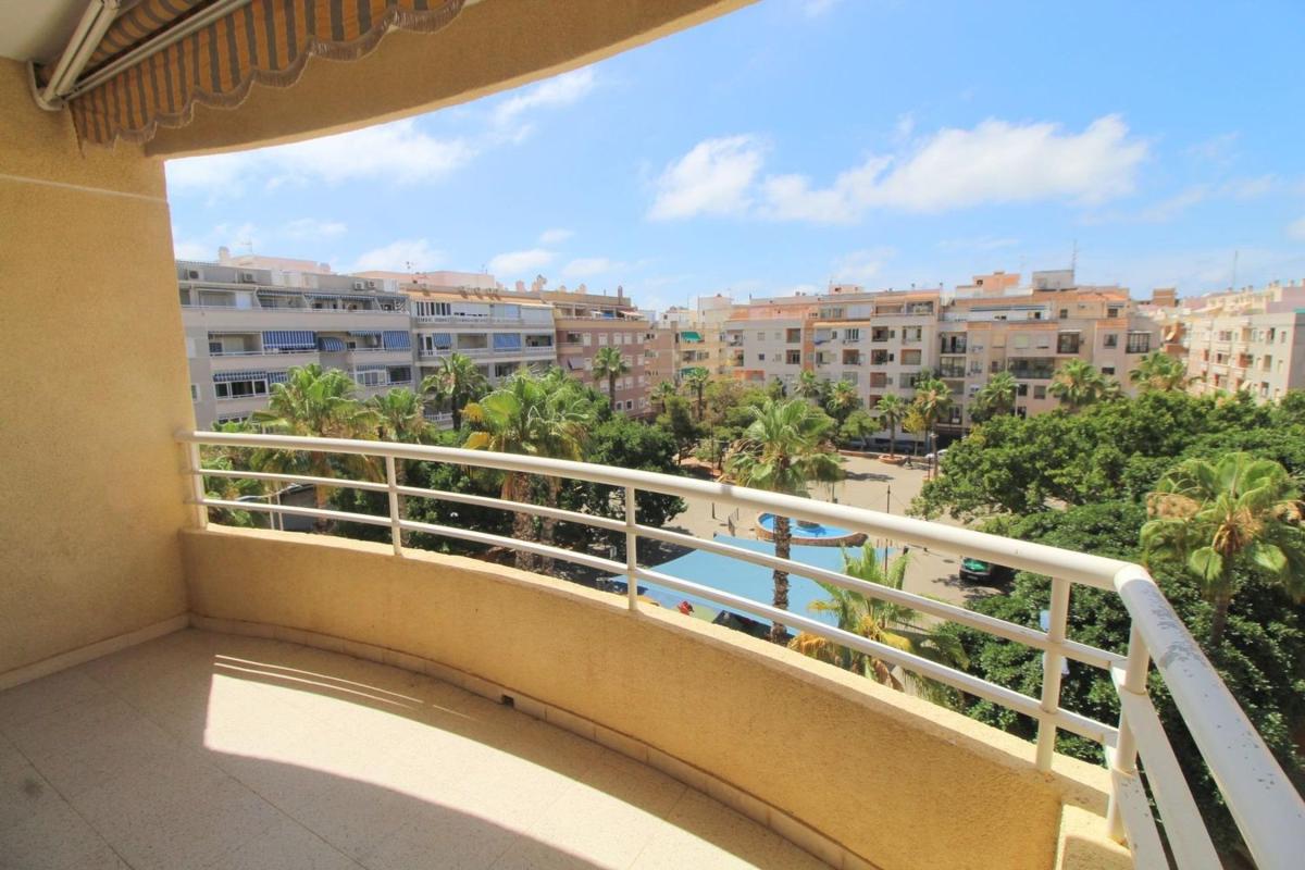 Продажа квартиры на Piso en Calle Capitán García Gea, 13, Playa del Cura, Torrevieja, Торревьеха
photo 1
