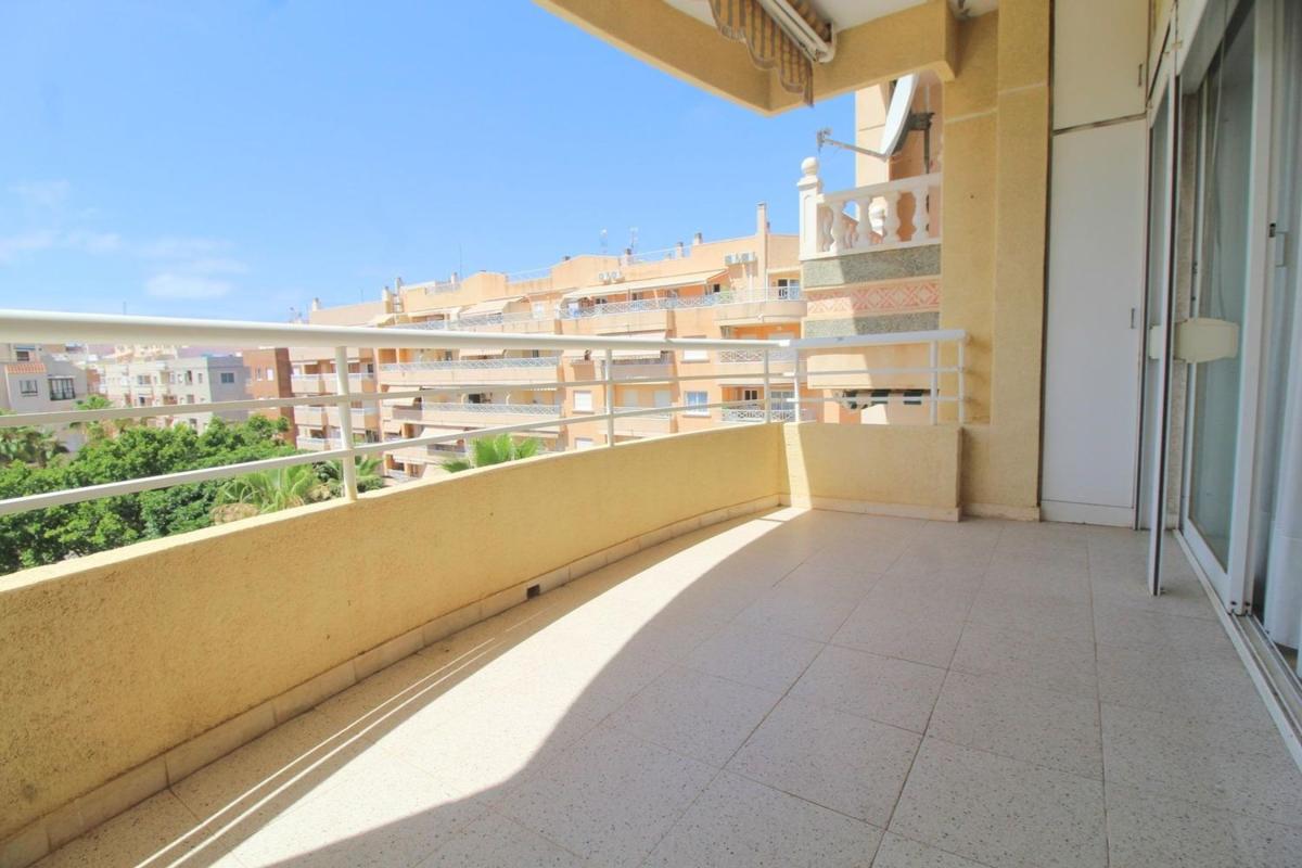 Продажа квартиры на Piso en Calle Capitán García Gea, 13, Playa del Cura, Torrevieja, Торревьеха
photo 2