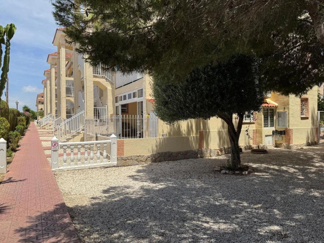Venta de piso en Piso en Centro - Muelle Pesquero, Torrevieja, Torrevieja
 photo 2