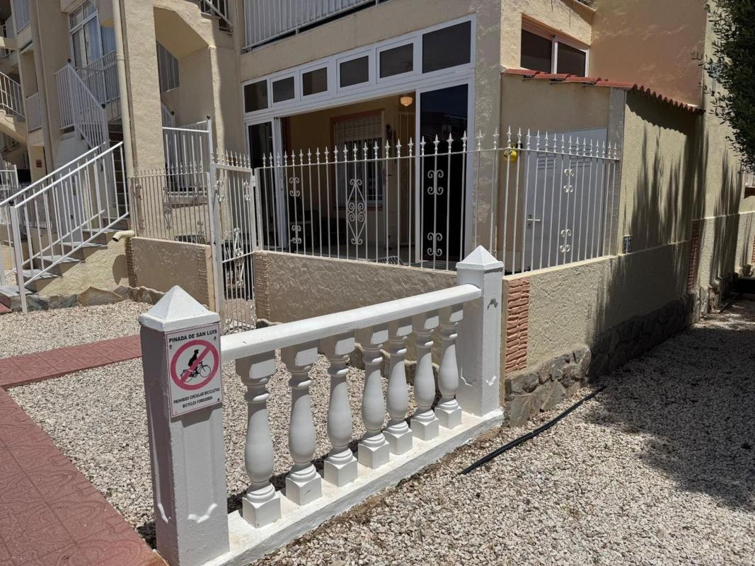 Venta de piso en Piso en Centro - Muelle Pesquero, Torrevieja, Torrevieja
 photo 3