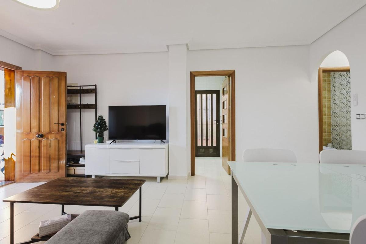 Venta de piso en Piso en Calle Rosa Diez Gonzalez, Parque Acuático - Sector 25, Torrevieja, Torrevieja
 photo 5