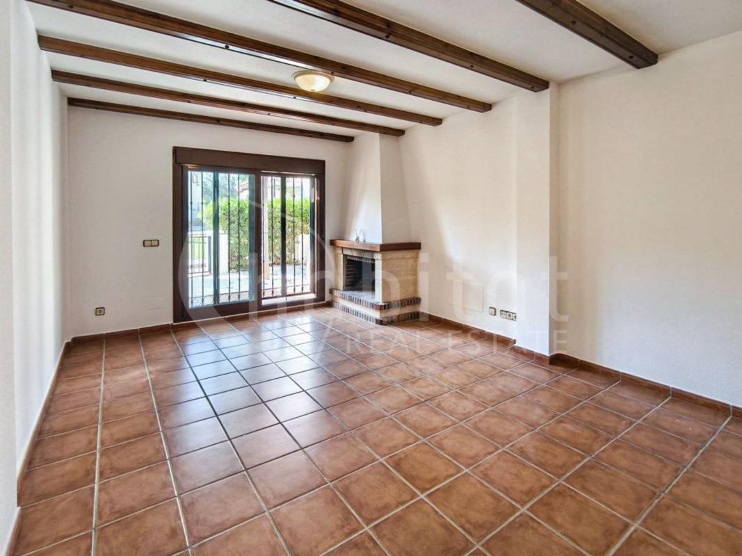 Недвижимость на продажу и в аренду в Испании photo 2