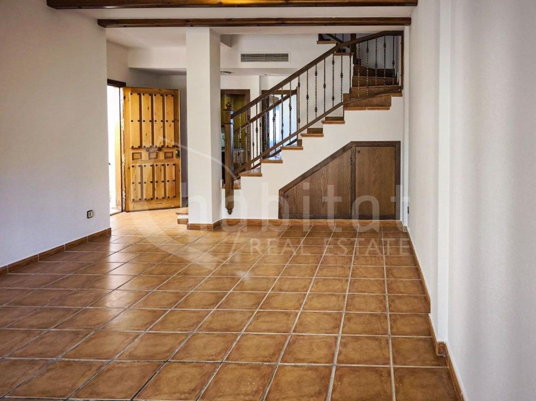 Недвижимость на продажу и в аренду в Испании photo 3