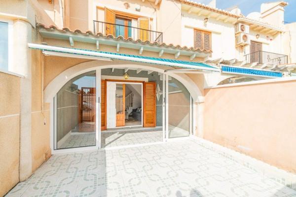 Chalet adosado en Calle Pablo Picasso, La Siesta - El Salado - Torreta, Torrevieja photo 2
