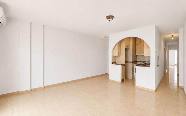 Venta de piso en Piso en Juan Mateo Garcia, Centro - Muelle Pesquero, Torrevieja, Torrevieja
 photo 4