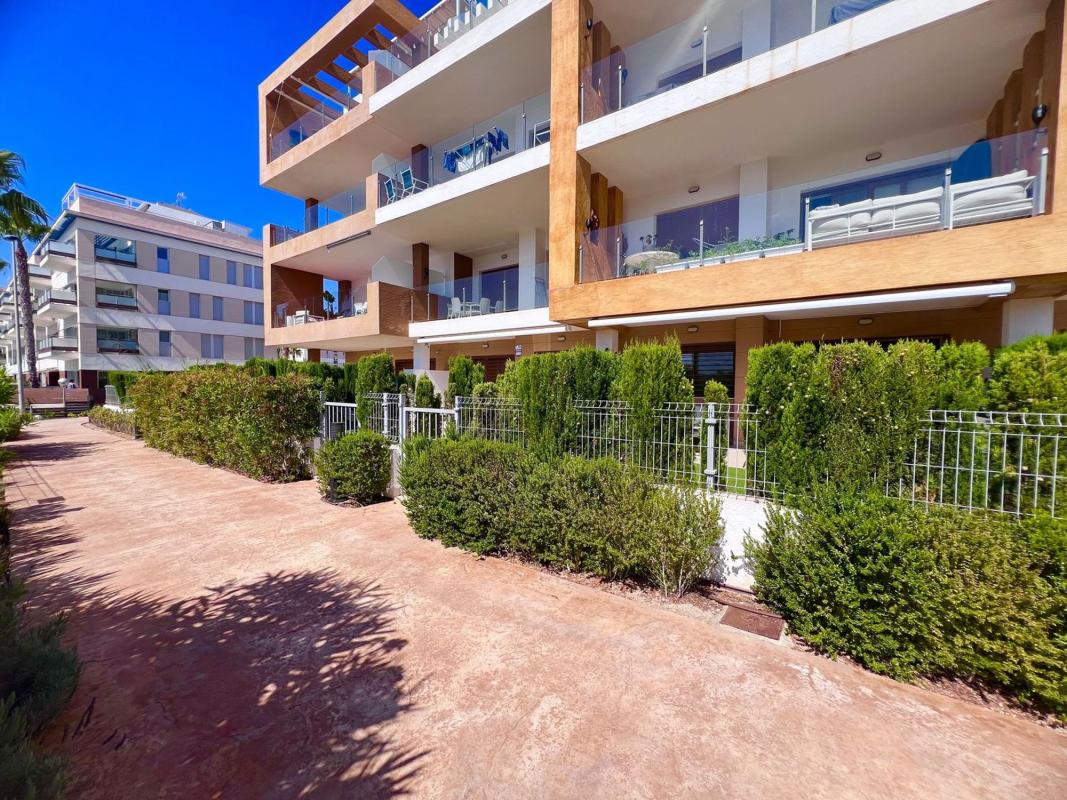Sale of apartment in Piso en Calle Canela, Villamartín, Orihuela, Orihuela
photo 5
