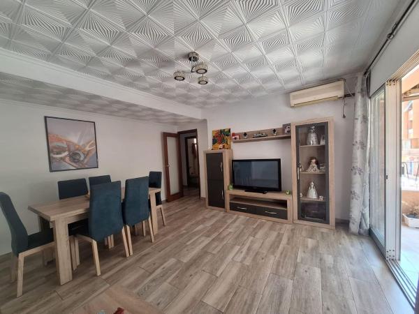 Продажа квартиры на Piso en Calle Foguerer, Carolinas Altas, Alicante / Alacant, Аликанте / Алакант
thumbnail 1