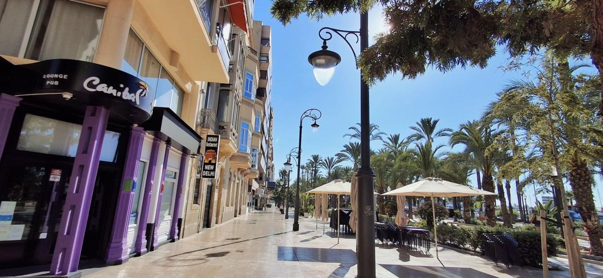 Продажа квартиры на Piso en Valdes, Centro Tradicional, Alicante / Alacant, Аликанте / Алакант
 photo 3