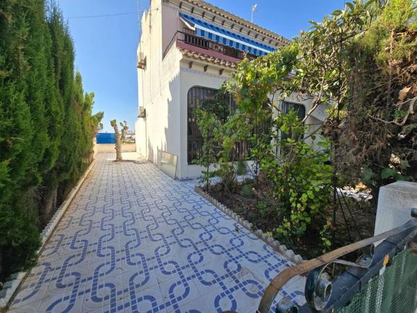 Casa o chalet independiente en Avenida Alfredo Nobel, Zona los Frutales, Torrevieja photo 1