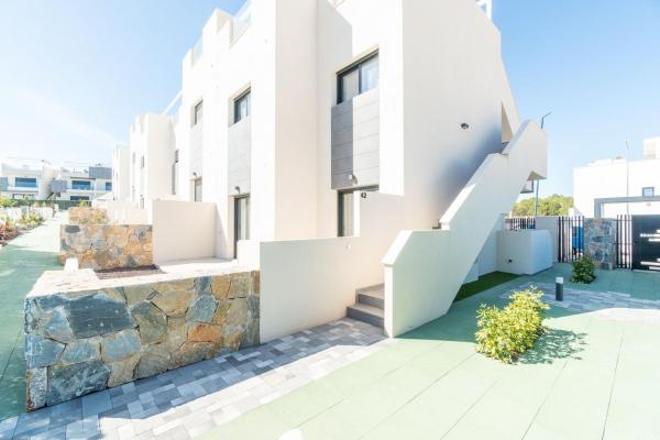 Casa o chalet independiente en Calle Pego, Los Balcones - Los Altos del Edén, Torrevieja photo 4