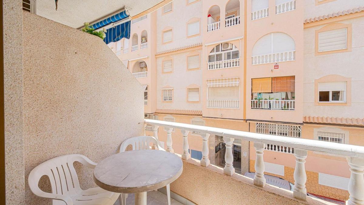 Venta de piso en Piso en Calle la Loma, Avenida Habaneras - Curva de Palangre, Torrevieja, Torrevieja
photo 1