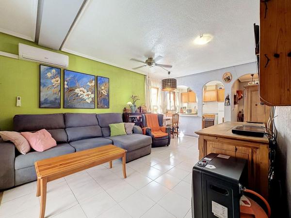 Venta de piso en Piso en Calle Monteagudo, 6, El Acequión, Torrevieja, Torrevieja
 photo 1