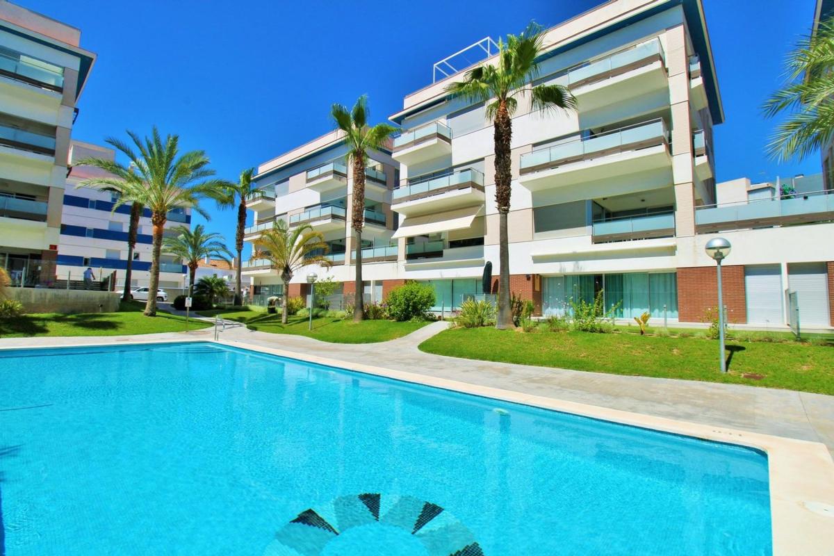 Venta de piso en Piso en Calle Canela, Villamartín, Orihuela, Orihuela
photo 1