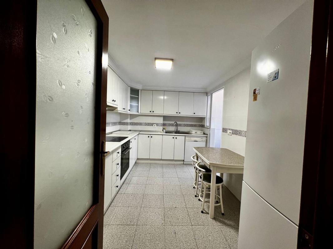 Продажа квартиры на Piso en Avenida Pintor Baeza, 3 f, Altozano, Alicante / Alacant, Аликанте / Алакант
photo 3