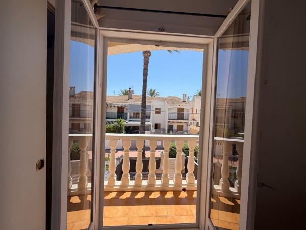 Chalet adosado en Calle río tajo s/n, Monte y Mar, Gran Alacant photo 3