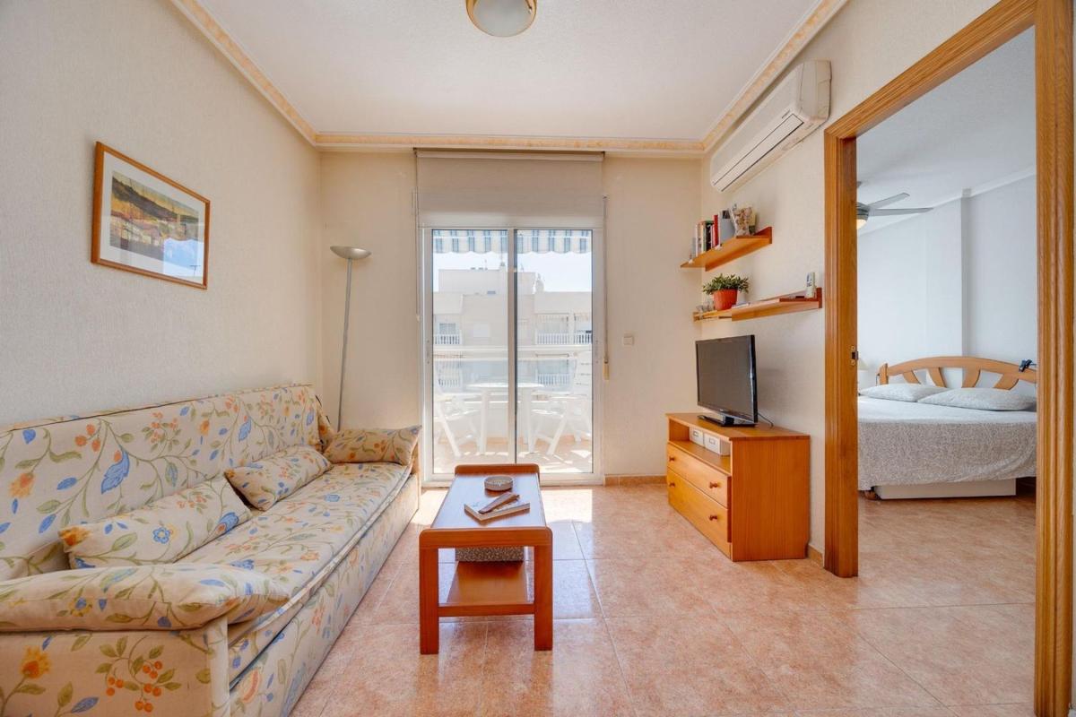 Venta de piso en Piso en Calle Apolo, 68, Antonio Machado, Torrevieja, Torrevieja
 photo 5