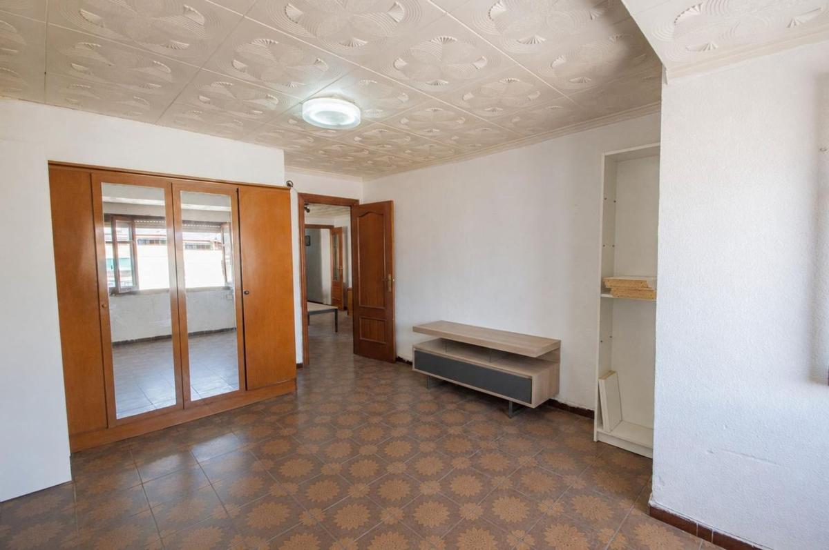 Sale of apartment in Piso en Calle San Crispín, 6, Plaza de Toros - Avenida Chapí - Trinquete, Elda, Elda
photo 3