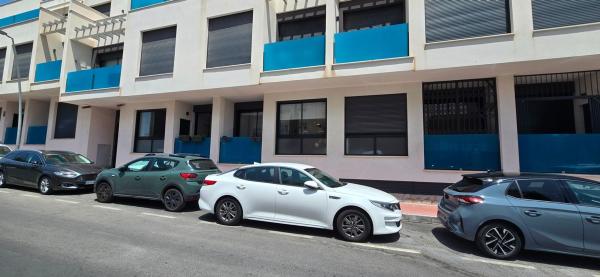 Продажа квартиры на Piso en Calle María Gil Vallejos, 32, Avenida Habaneras - Curva de Palangre, Torrevieja, Торревьеха
 photo 1